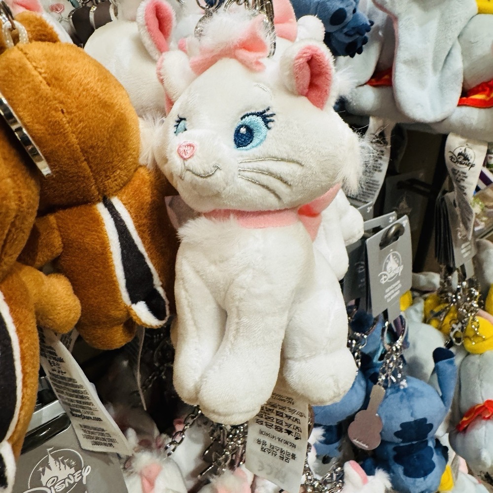 Disney Disneyland Authentic 2024 Marie cat small plush Keychain
